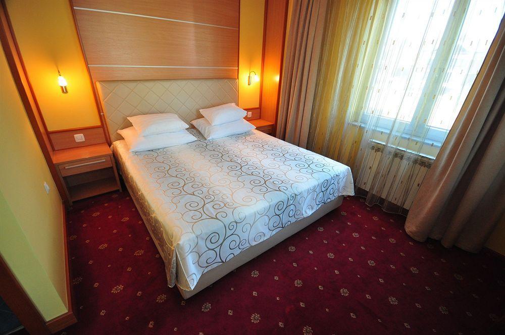 Hotel Cezar Banja Luka Exterior photo